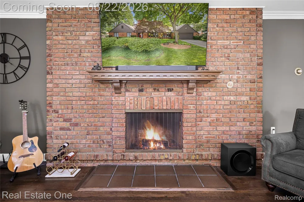28330 E Blom Drive Harrison Charter Township, MI 48045