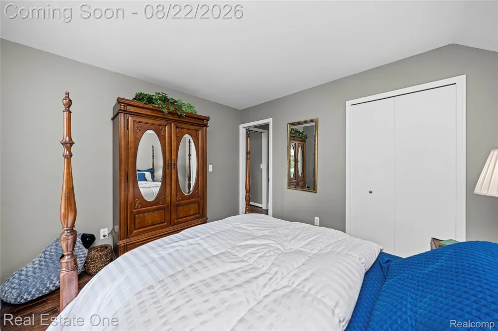28330 E Blom Drive Harrison Charter Township, MI 48045