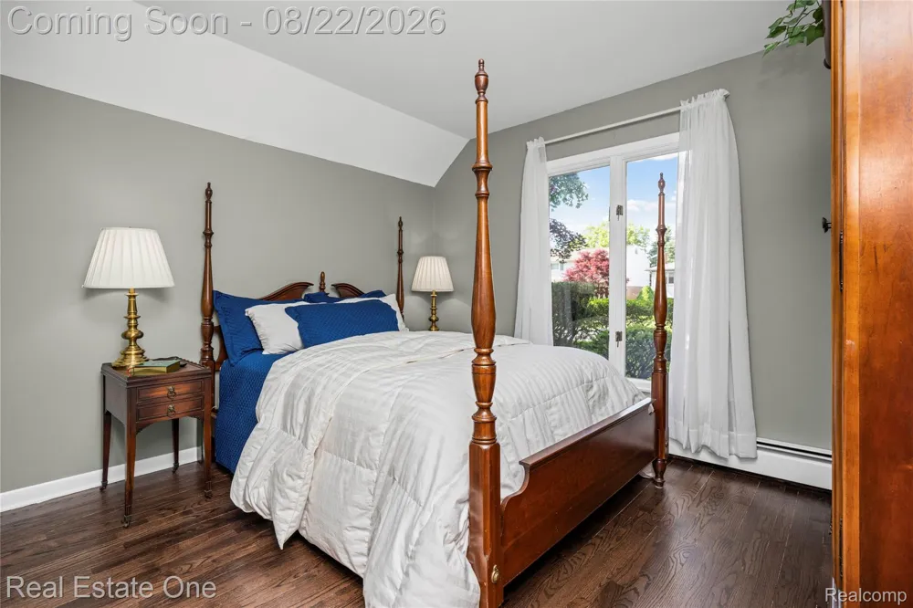 28330 E Blom Drive Harrison Charter Township, MI 48045