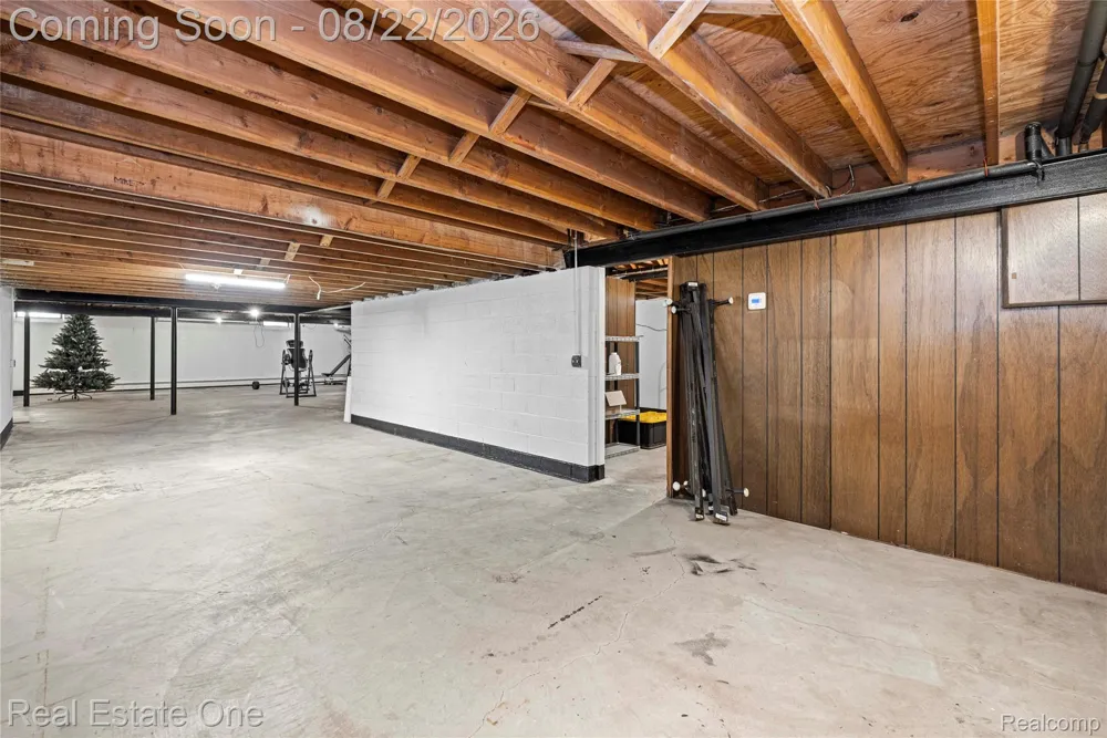 28330 E Blom Drive Harrison Charter Township, MI 48045