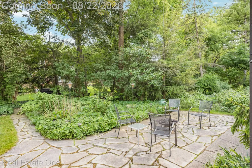 28330 E Blom Drive Harrison Charter Township, MI 48045