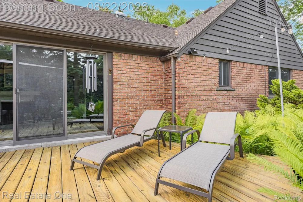 28330 E Blom Drive Harrison Charter Township, MI 48045