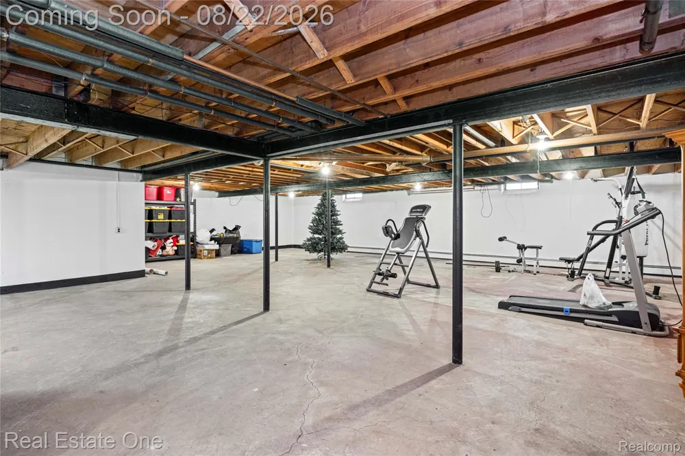 28330 E Blom Drive Harrison Charter Township, MI 48045