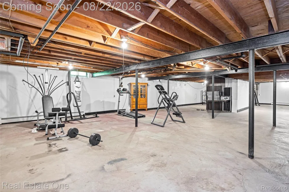 28330 E Blom Drive Harrison Charter Township, MI 48045