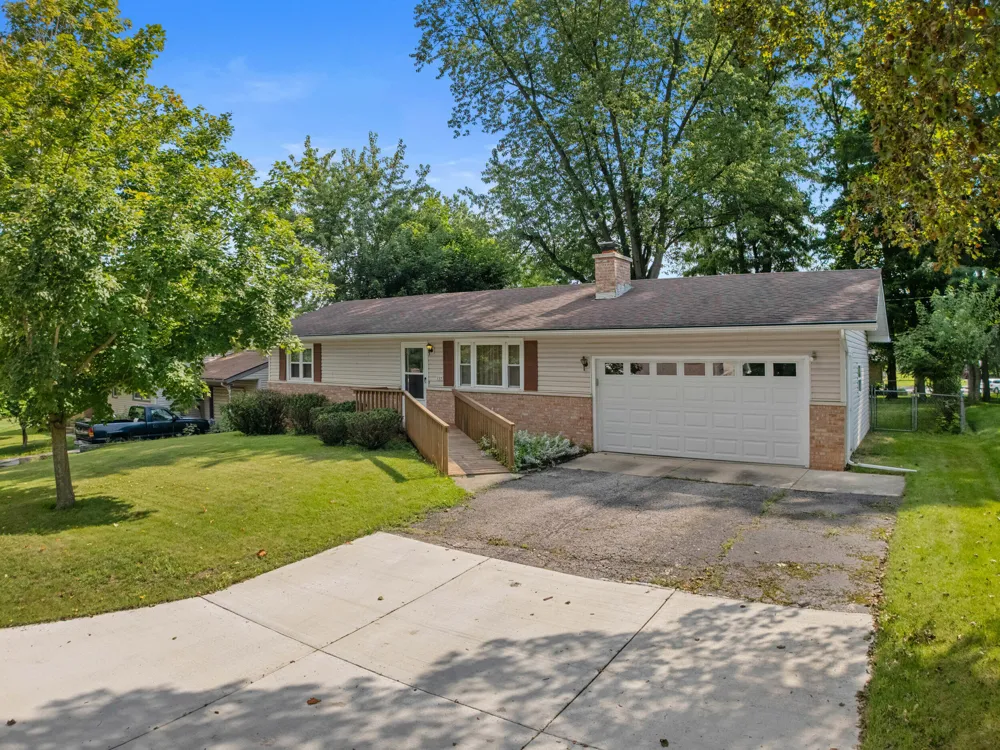 159 Westwood Drive Hillsdale City, MI 49242