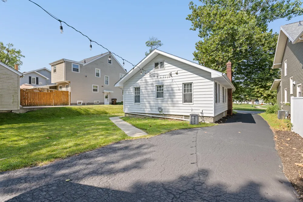 115 S Thompson Street Jackson City, MI 49203