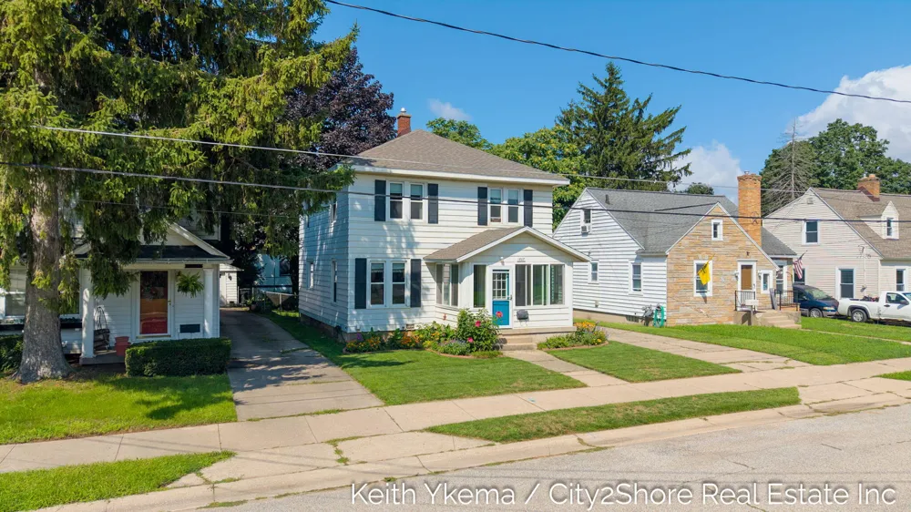 1807 Martindale Avenue SW Wyoming City, MI 49509