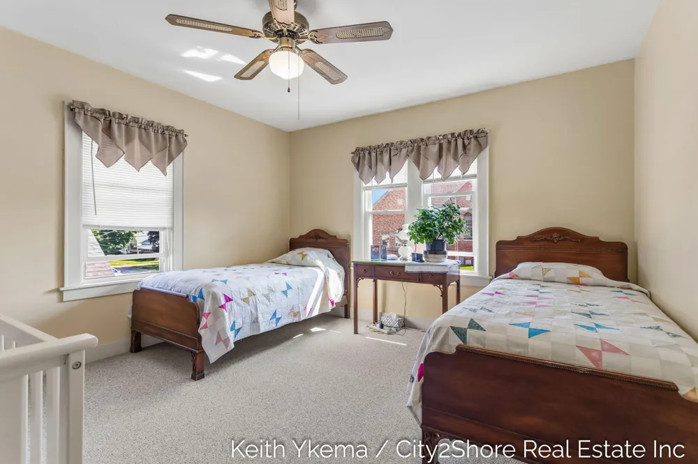 1807 Martindale Avenue SW Wyoming City, MI 49509