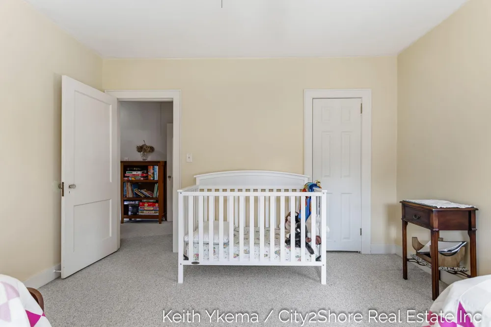 1807 Martindale Avenue SW Wyoming City, MI 49509