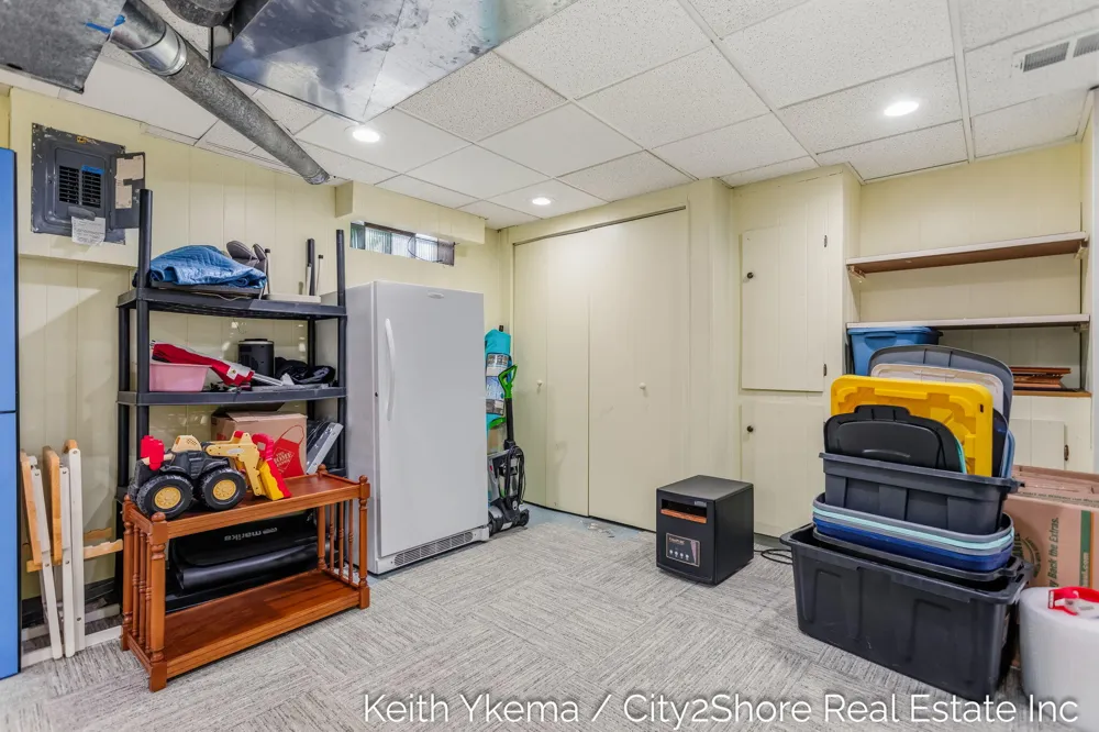 1807 Martindale Avenue SW Wyoming City, MI 49509