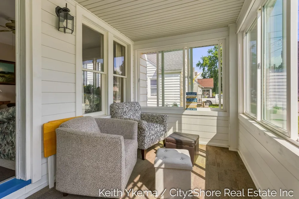 1807 Martindale Avenue SW Wyoming City, MI 49509