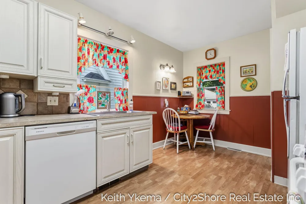 1807 Martindale Avenue SW Wyoming City, MI 49509