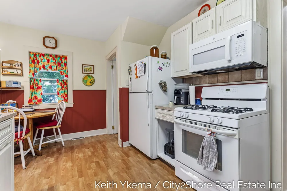 1807 Martindale Avenue SW Wyoming City, MI 49509
