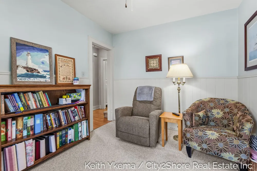 1807 Martindale Avenue SW Wyoming City, MI 49509