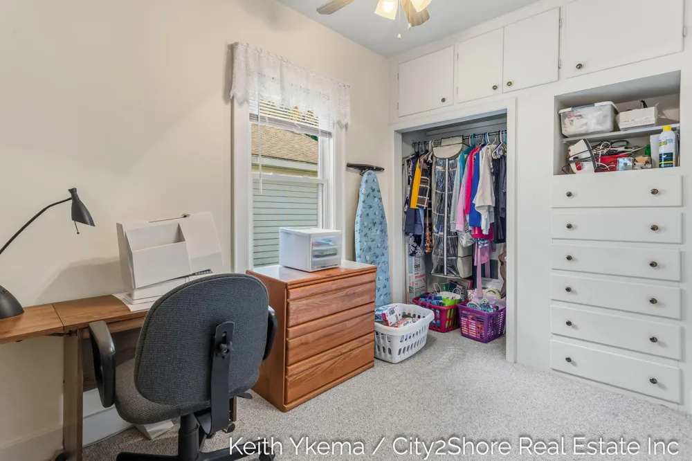 1807 Martindale Avenue SW Wyoming City, MI 49509