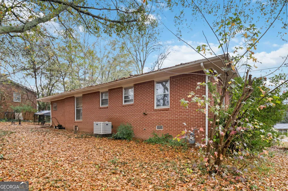 913 Longleaf DR Forest Park, GA 30297