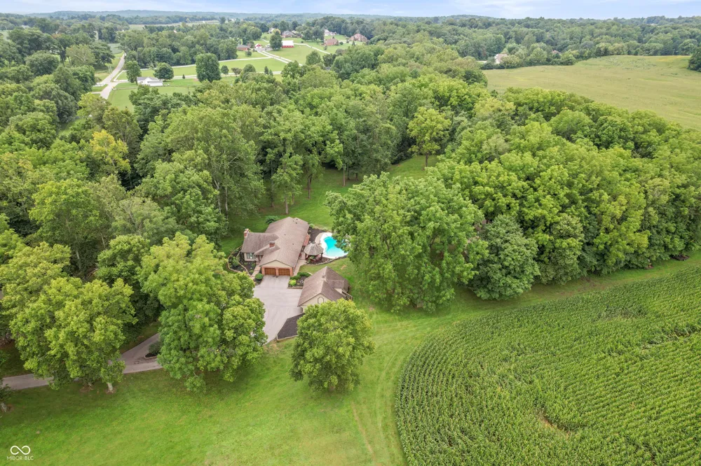 12196 Bingham Road Mooresville, IN 46158