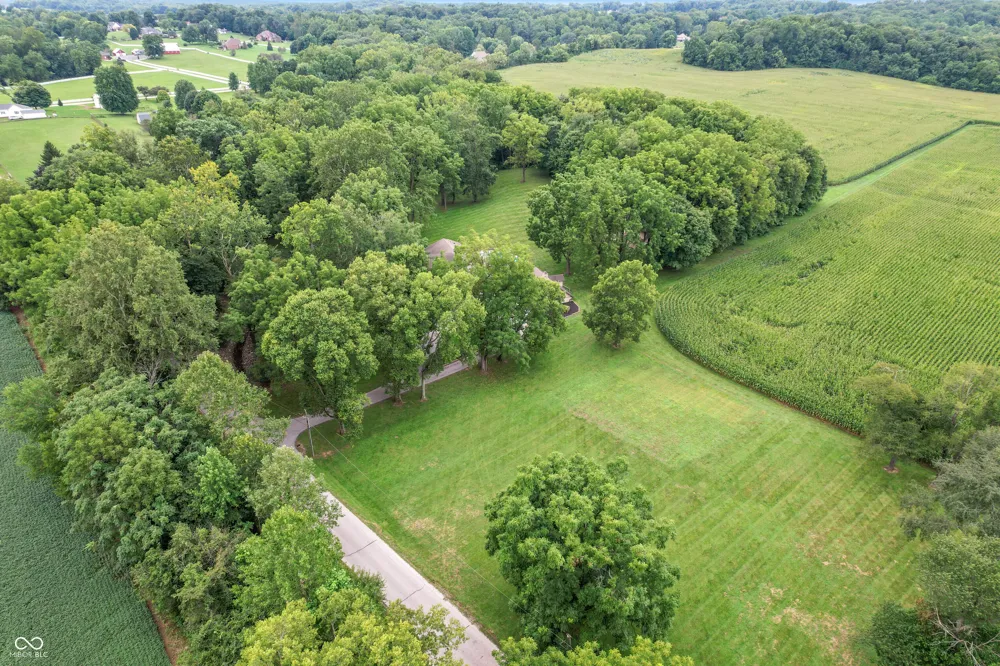 12196 Bingham Road Mooresville, IN 46158