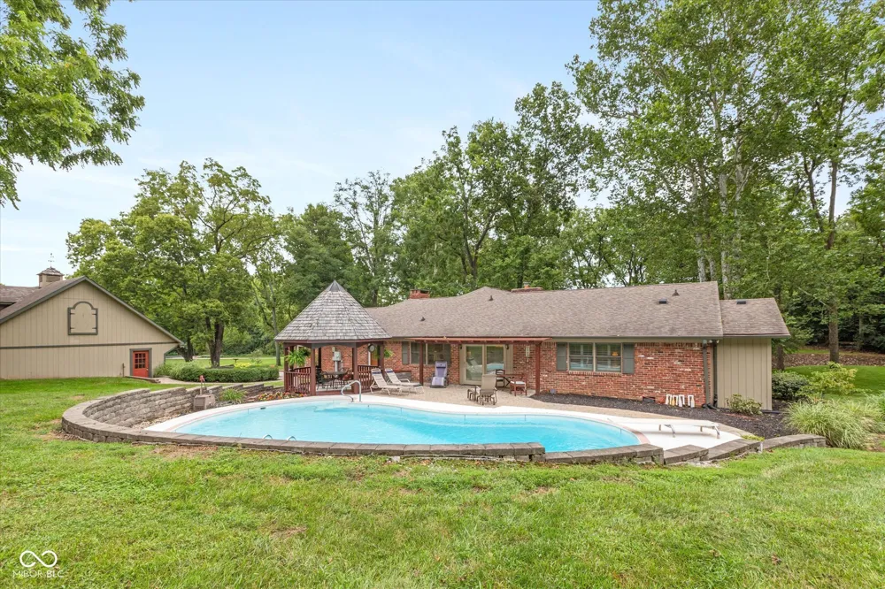 12196 Bingham Road Mooresville, IN 46158