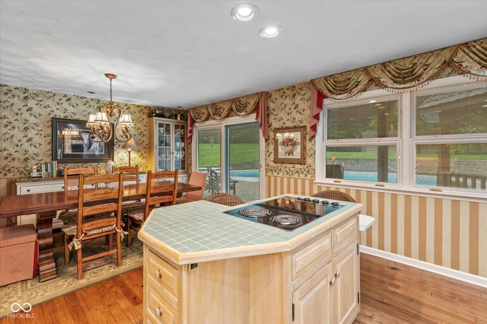 12196 Bingham Road Mooresville, IN 46158