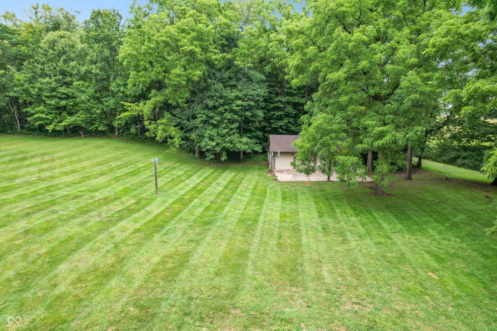 12196 Bingham Road Mooresville, IN 46158