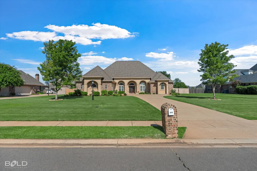 419 Kingston Plantation Boulevard Benton, LA 71006