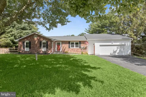 2215 RIDGEMONT DRIVE