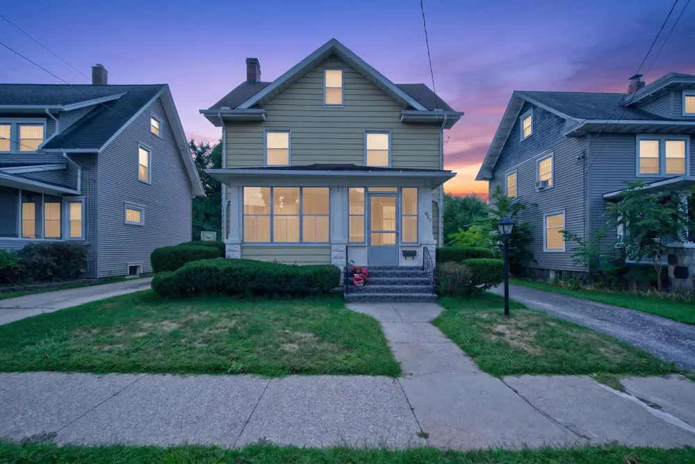 605 Harwood Street Jackson, MI 49203