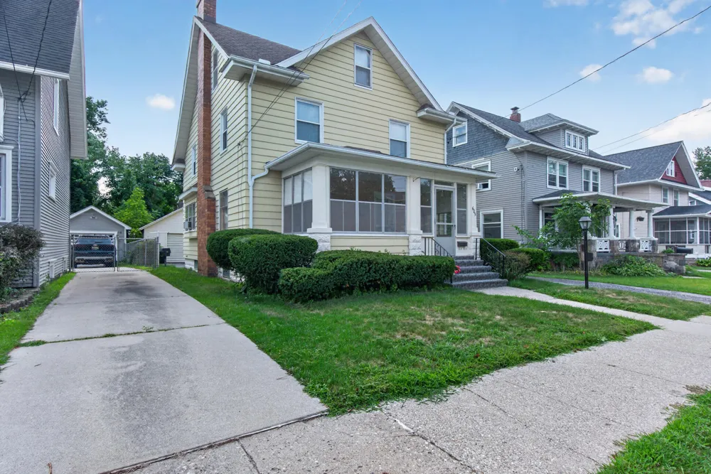 605 Harwood Street Jackson, MI 49203