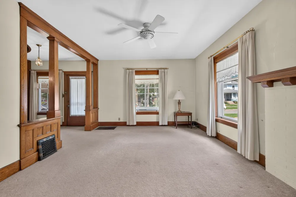 605 Harwood Street Jackson, MI 49203