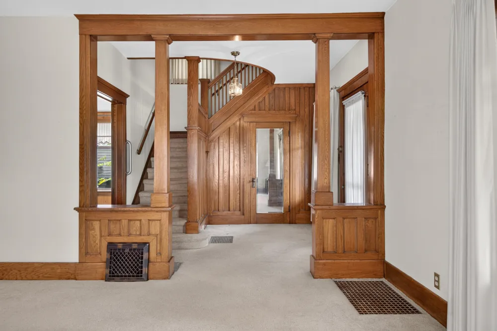 605 Harwood Street Jackson, MI 49203