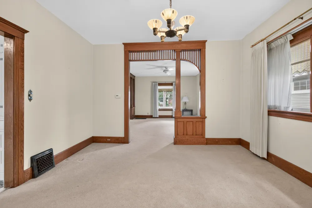 605 Harwood Street Jackson, MI 49203