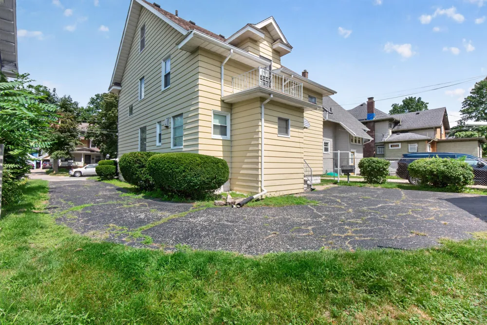 605 Harwood Street Jackson, MI 49203