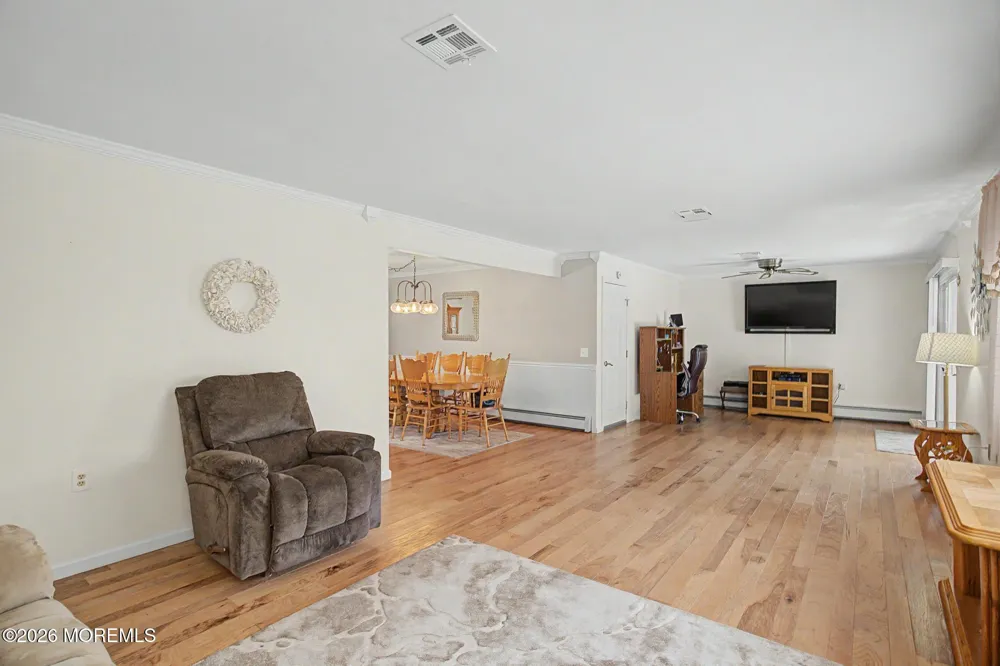 5 Pulaski Boulevard #5 Toms River, NJ 08757