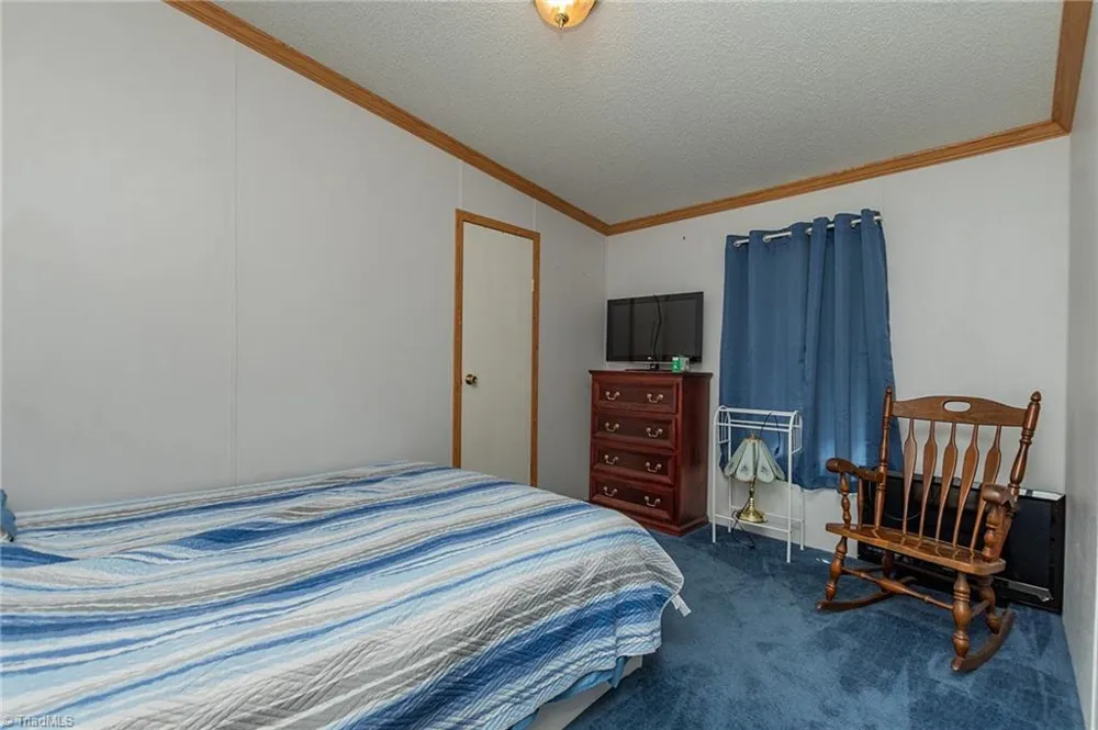 1025 E Holly Grove Road Lexington, NC 27292