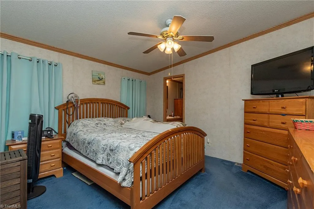 1025 E Holly Grove Road Lexington, NC 27292