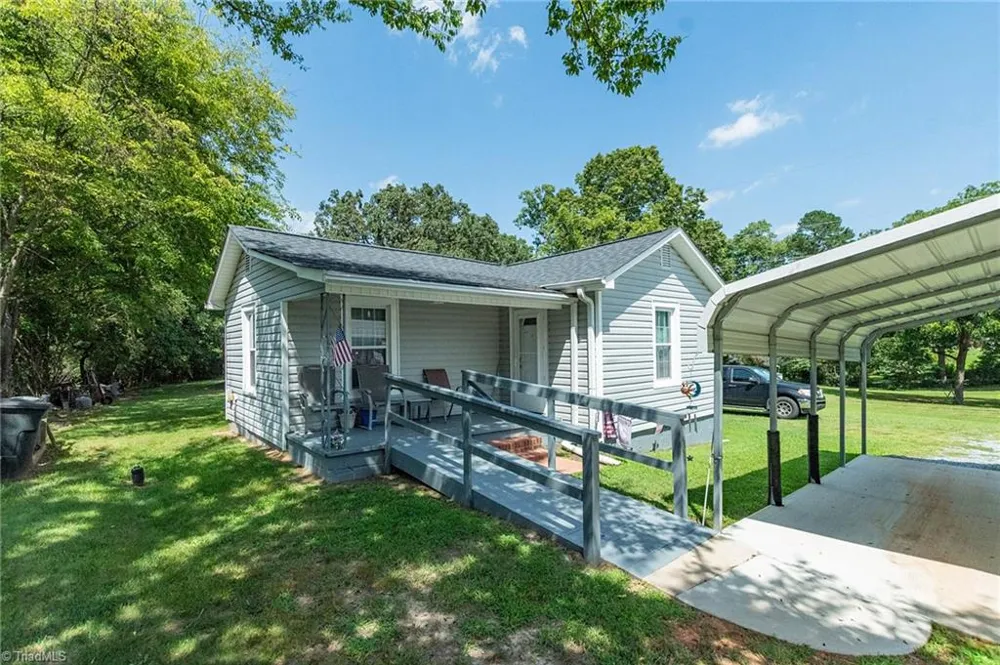 1025 E Holly Grove Road Lexington, NC 27292