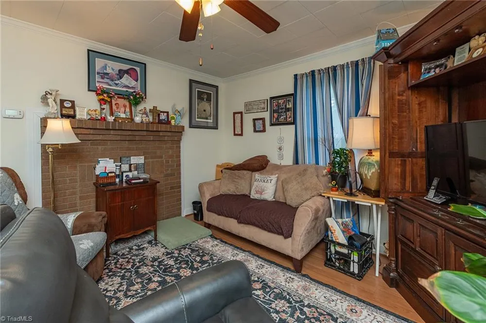 1025 E Holly Grove Road Lexington, NC 27292