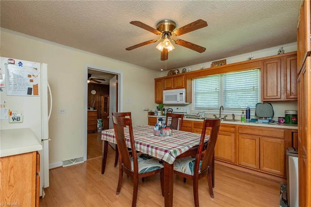 1025 E Holly Grove Road Lexington, NC 27292