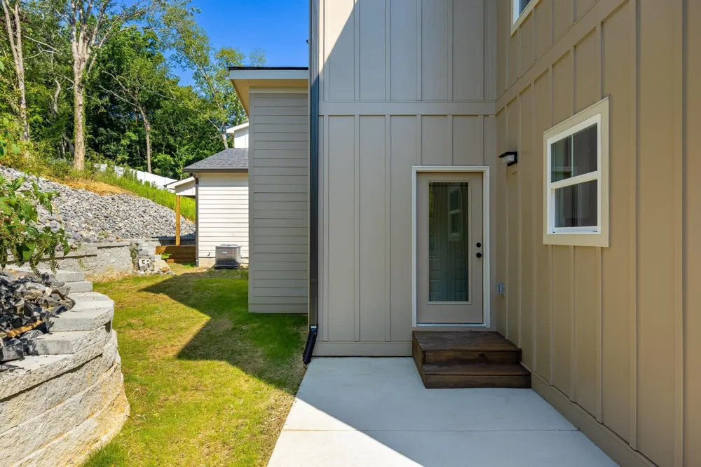 329 Isbill Road Chattanooga, TN 37419