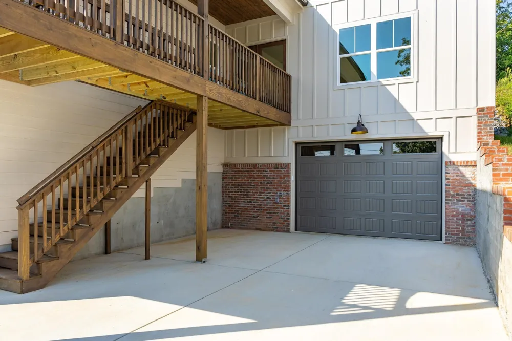 331 Isbill Road Chattanooga, TN 37419