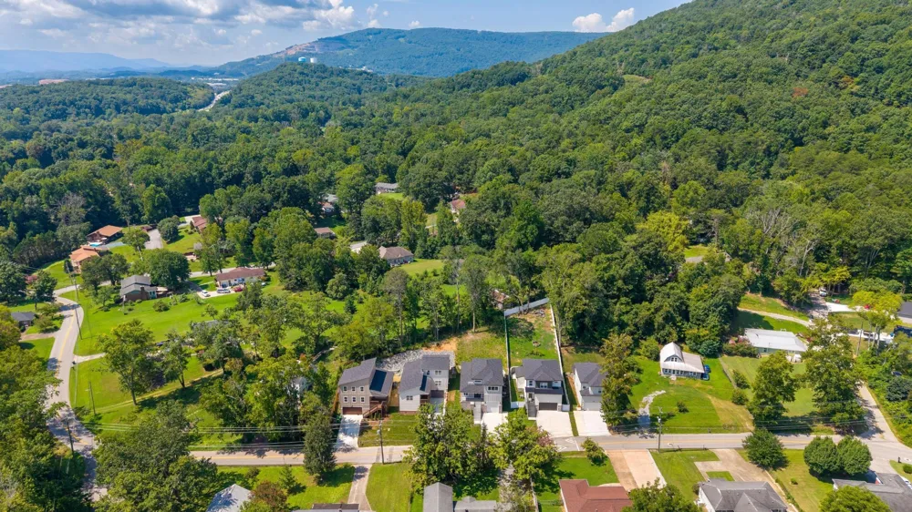 331 Isbill Road Chattanooga, TN 37419