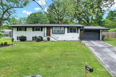 1412 Clearpoint Circle