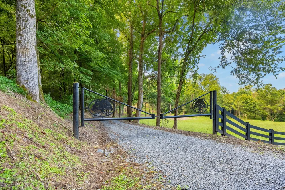 259 County Road 60 Athens, TN 37303