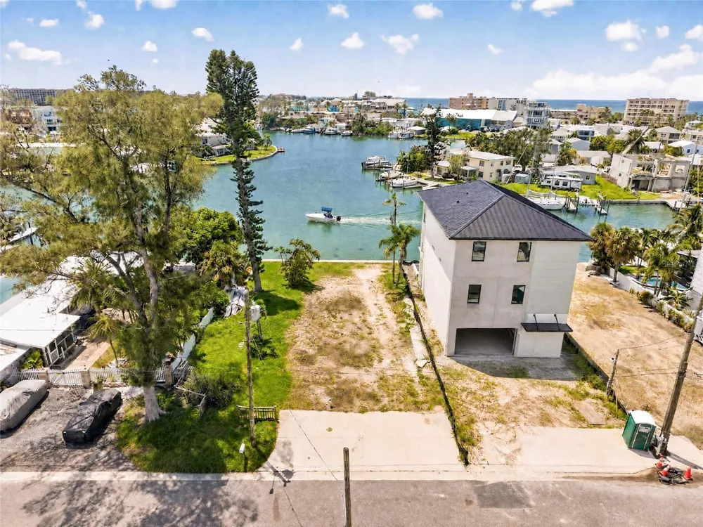 331 BOCA CIEGA DRIVE Madeira Beach, FL 33708