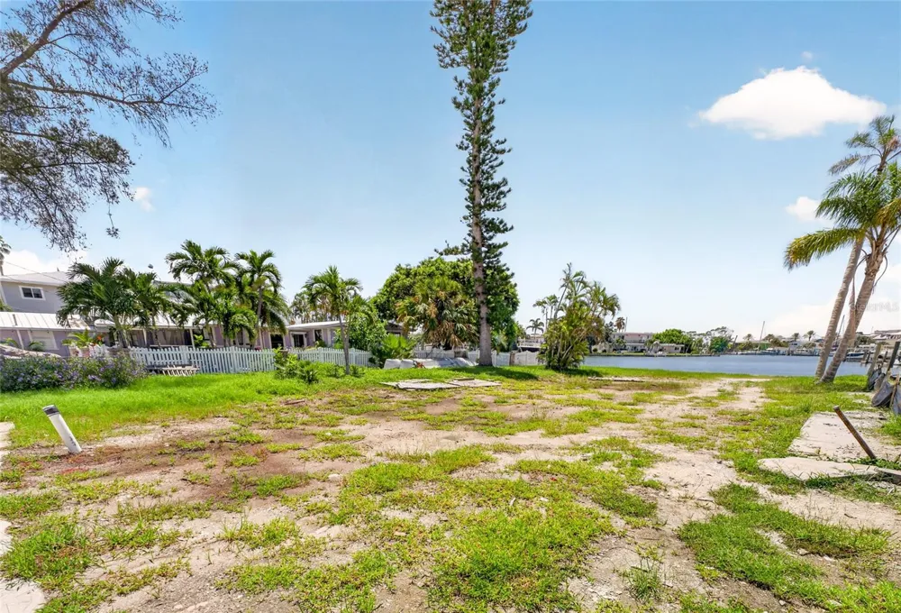 331 BOCA CIEGA DRIVE Madeira Beach, FL 33708