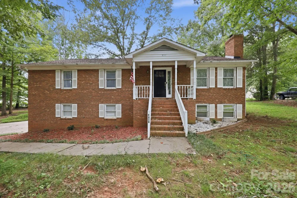 3707 Welcome Arcadia Road Lexington, NC 27295