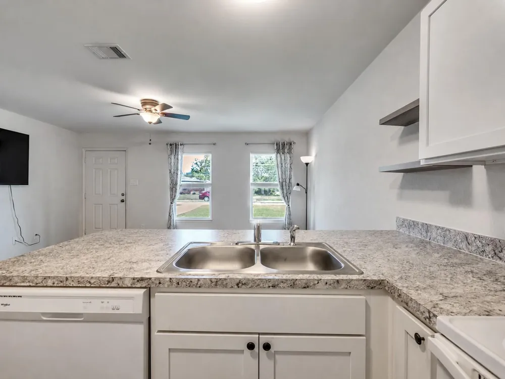 2029 6th Street Hempstead, TX 77445