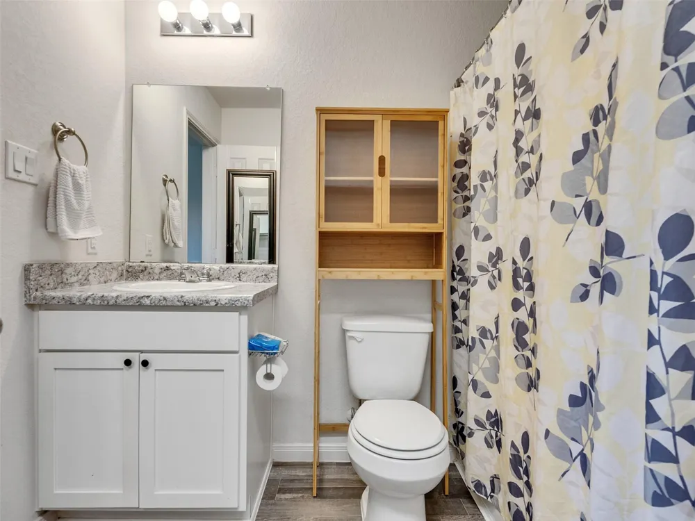 2029 6th Street Hempstead, TX 77445