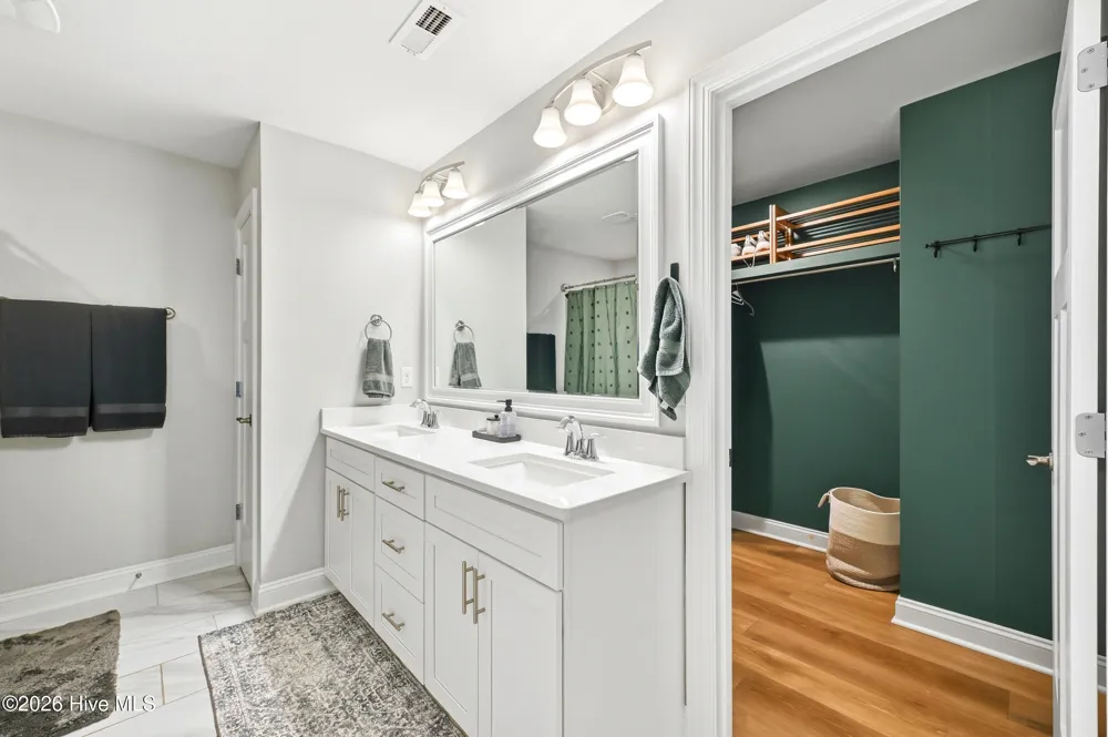 807 E Fremont Street Burgaw, NC 28425